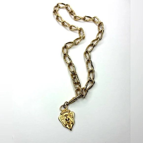 ✨Gucci✨Old★Crest★Charm★Necklace★Gold Gucci | Jewelry | Upcycle Vintage Gucci Crest Charm Pendant